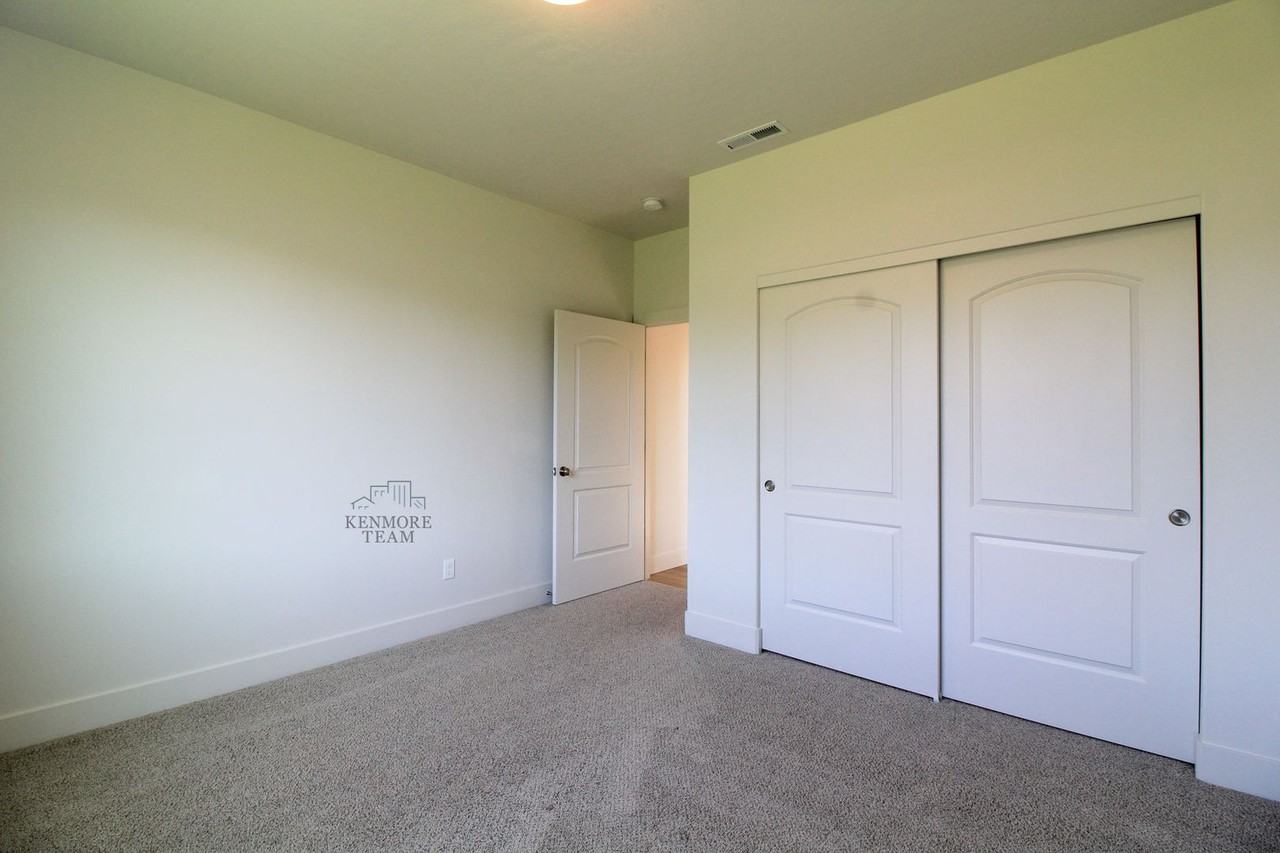 1587 Palermo Ave - Photo 4 of 14