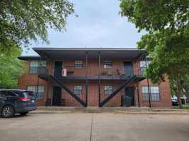 featured image of 1808 Woodsman Dr Apt D #Apt D