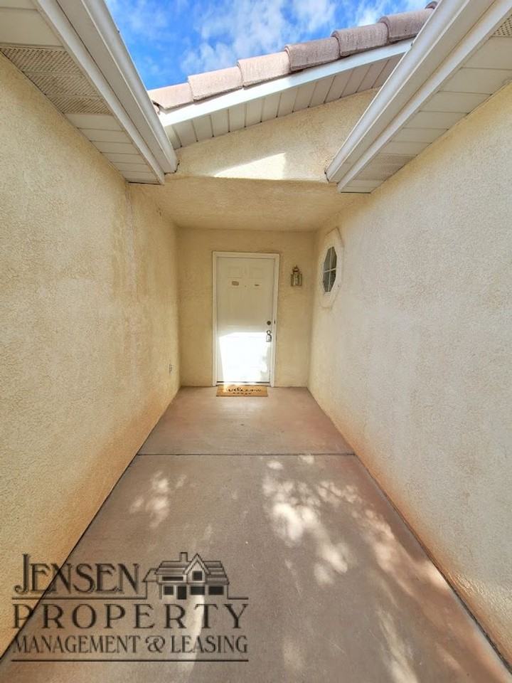 787 N Warm Springs Dr - Photo 4 of 32