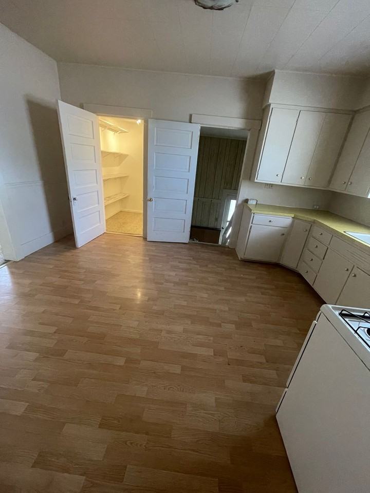 107 N 10th St - Photo 6 of 18