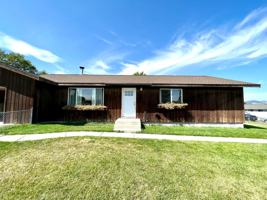 featured image of 1401 Waukesha Ave