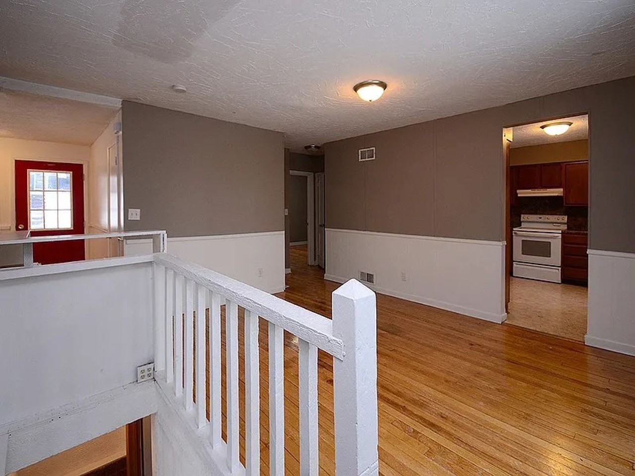 1309 Franklin St - Photo 3 of 17