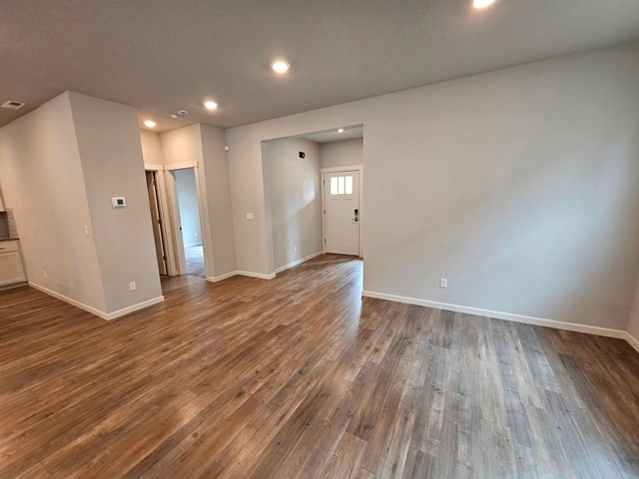3915 Lindburg Rd Se - Photo 6 of 29
