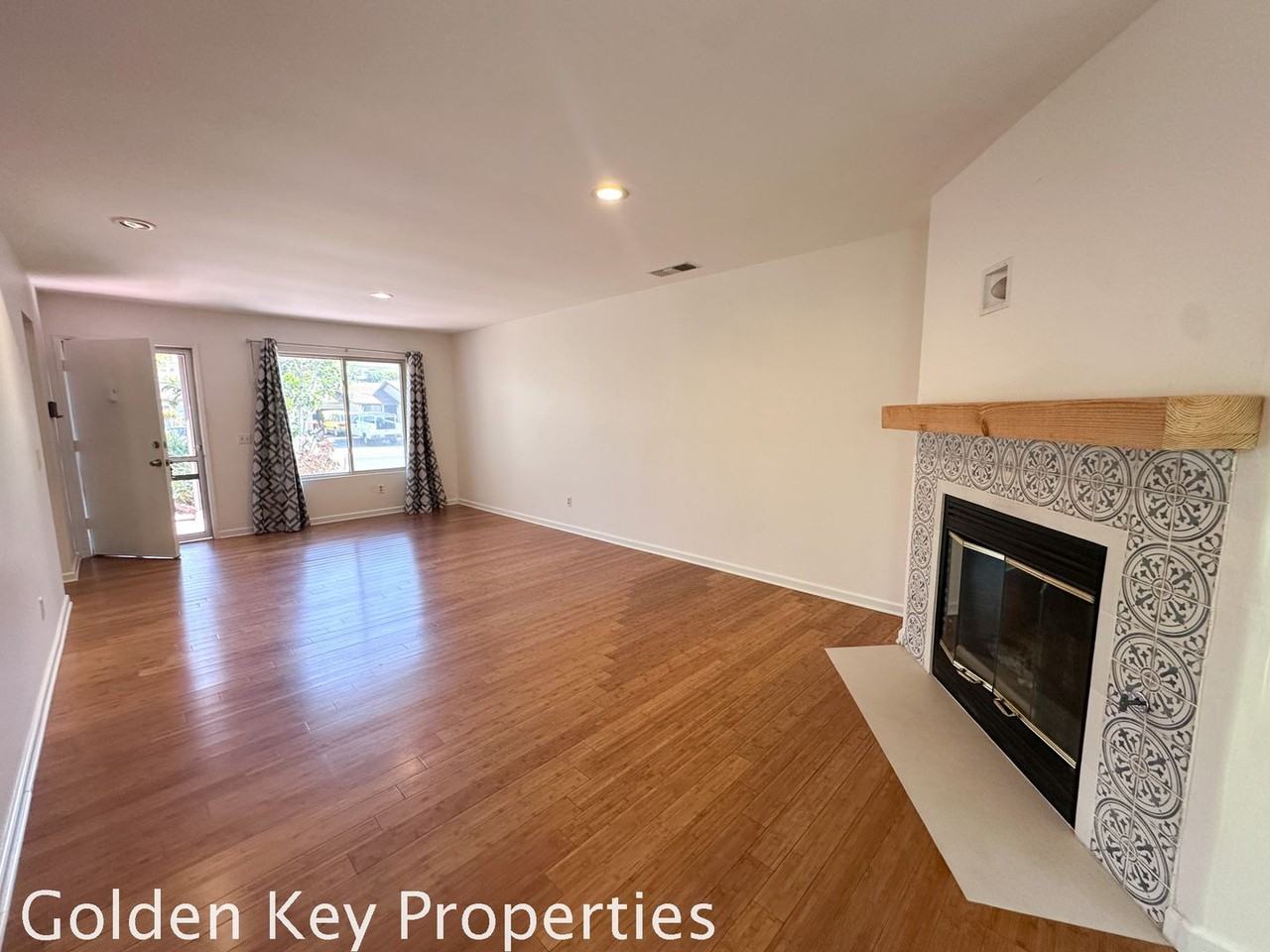 4561 Sunrise Rdg - Photo 4 of 24