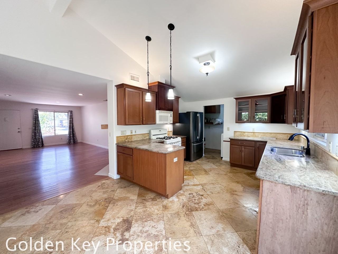 4561 Sunrise Rdg - Photo 5 of 24