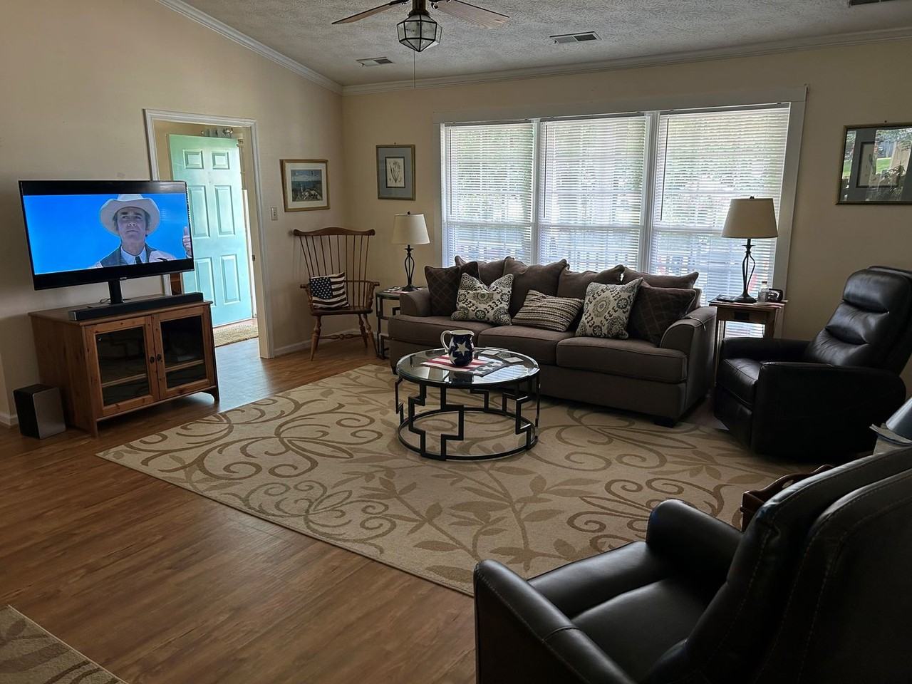111 Faulkner Rd - Photo 2 of 27