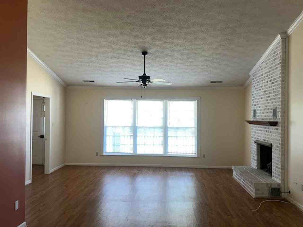 111 Faulkner Rd - Photo 3 of 27