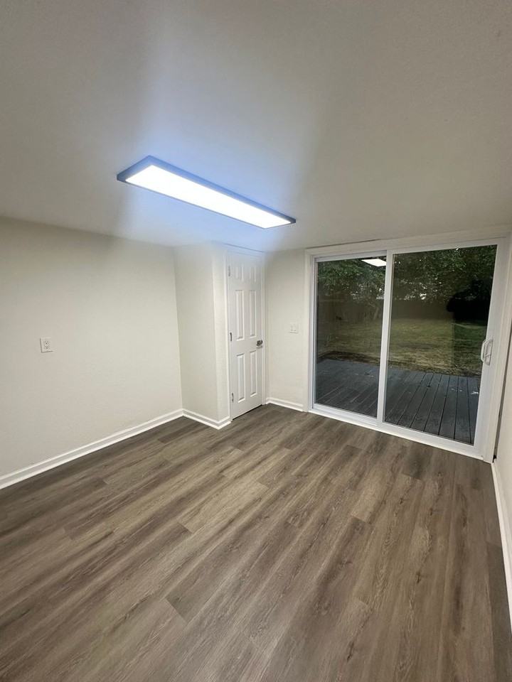 3413 Herbert St - Photo 6 of 18
