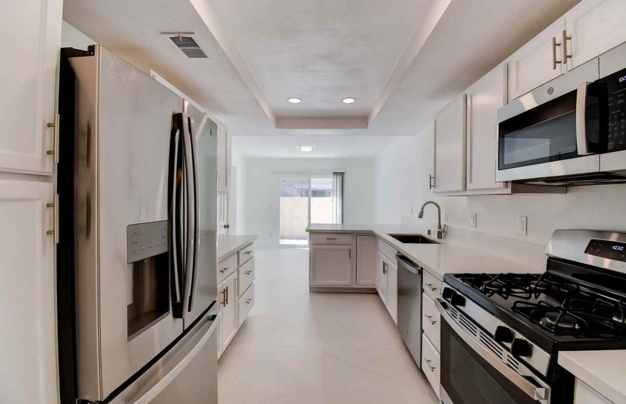 105 Gooseberry Ln - Photo 2 of 42