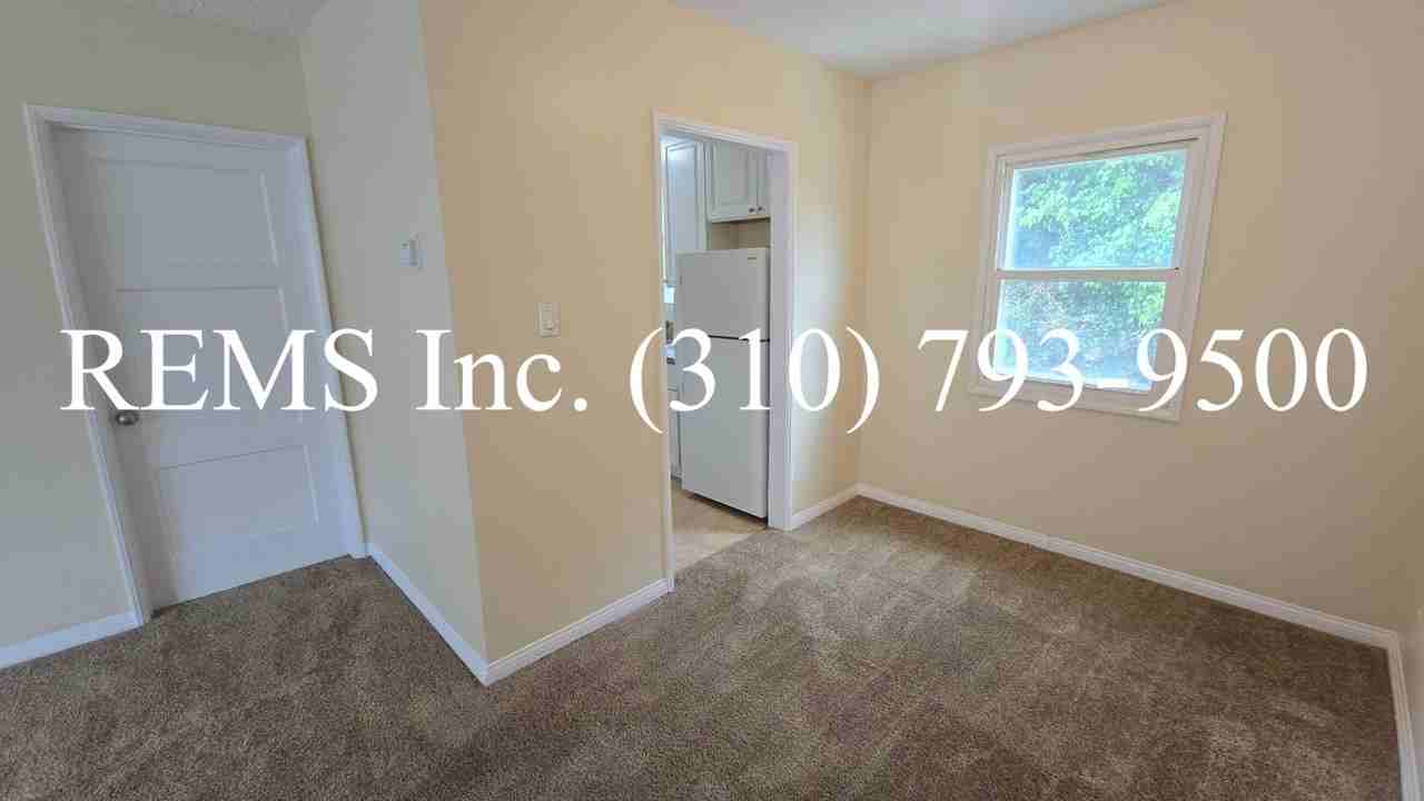 8926 Ramsgate Ave - Photo 5 of 20