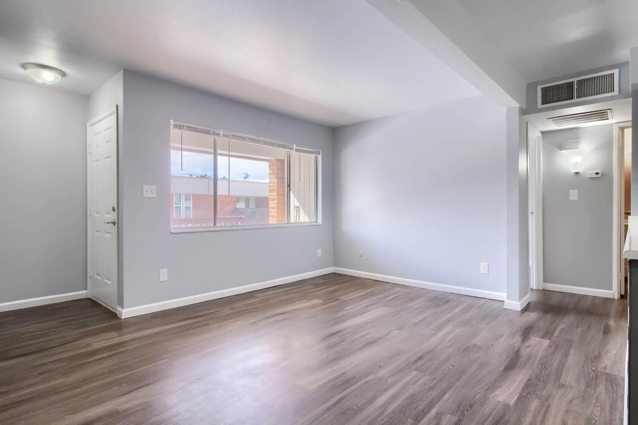 3663 S Sheridan Blvd - Photo 7 of 22