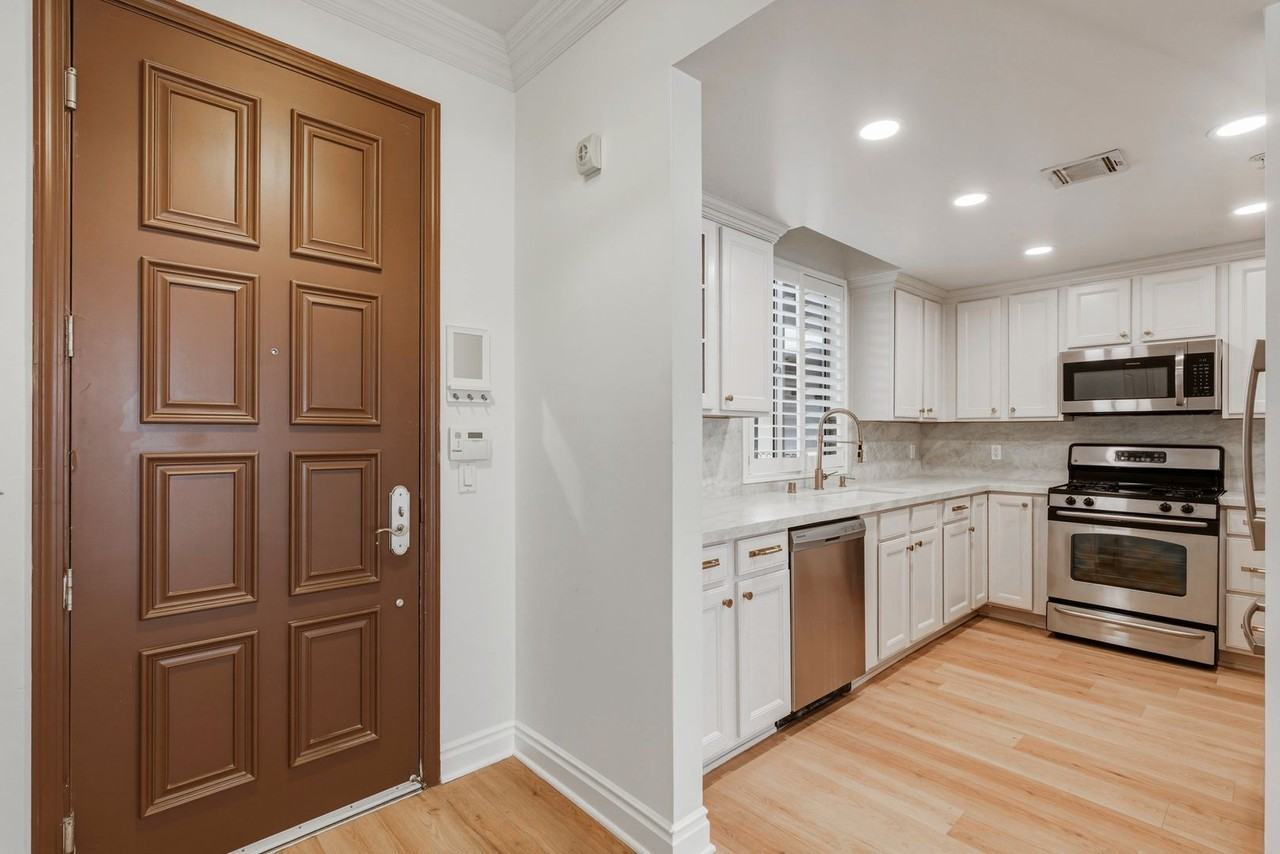 1444 S Point View St #204 - Photo 2 of 40