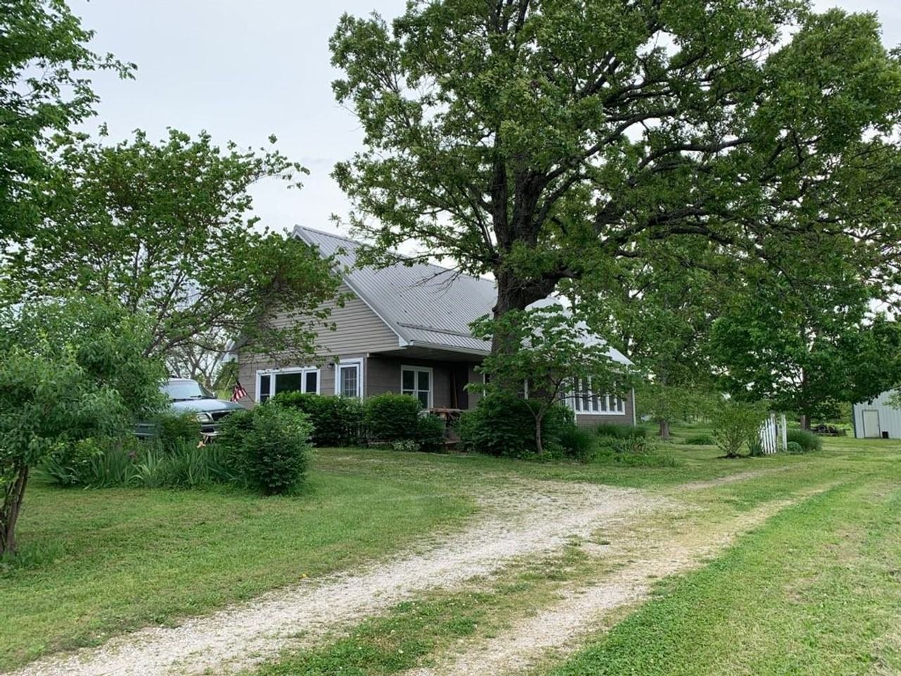 12205 County Road 3450 - Photo 2 of 10