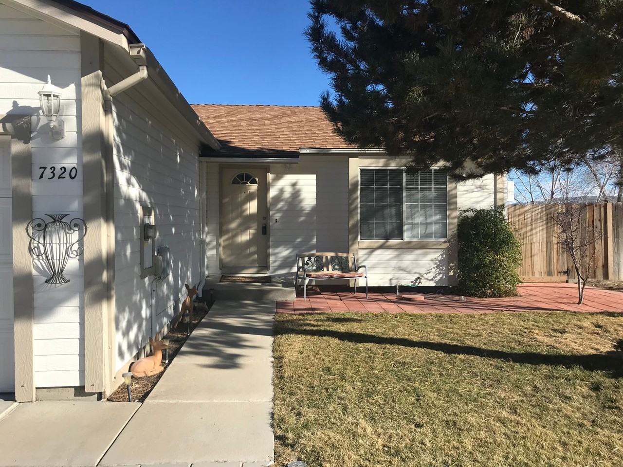 7320 Panama Ct - Photo 2 of 19
