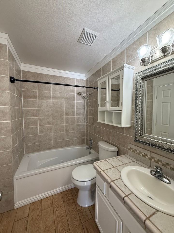 7320 Panama Ct - Photo 7 of 19