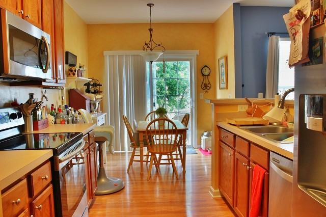 1008 Goldmist Ln - Photo 5 of 12