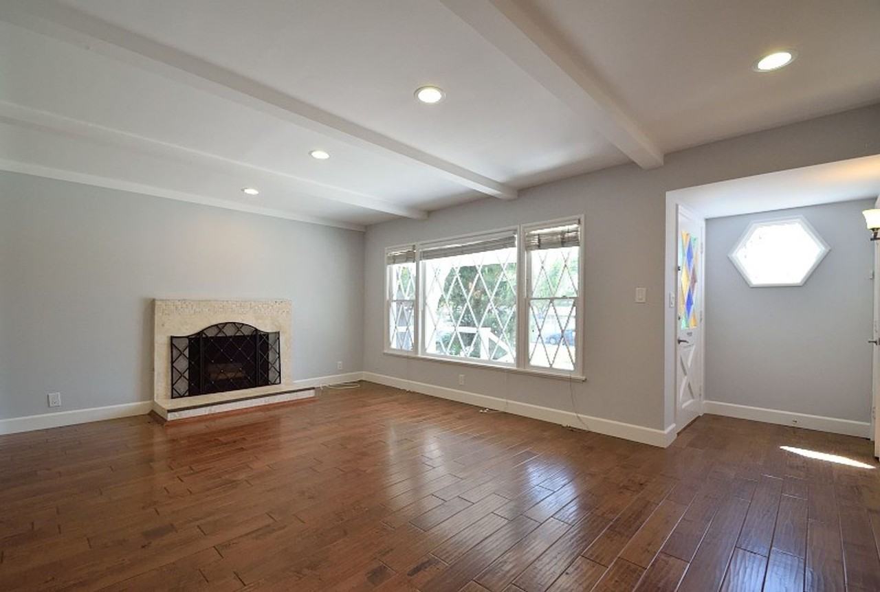 1724 Flower Ave - Photo 2 of 18