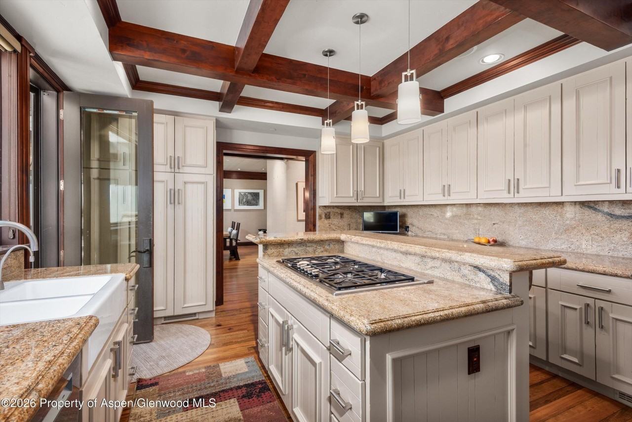 74 Pfister Dr #102 - Photo 7 of 26