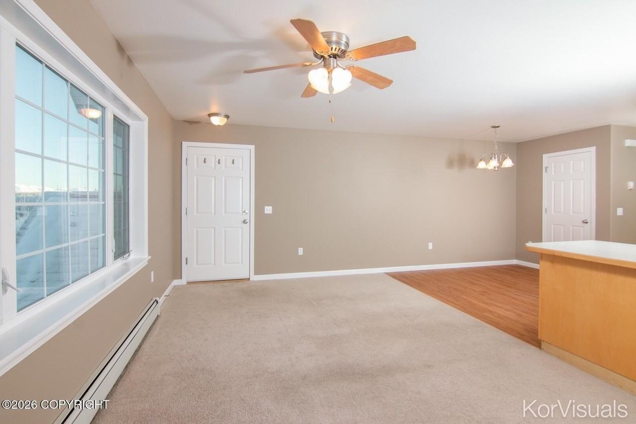 8092 W Donna Marie Ln #4 - Photo 3 of 17