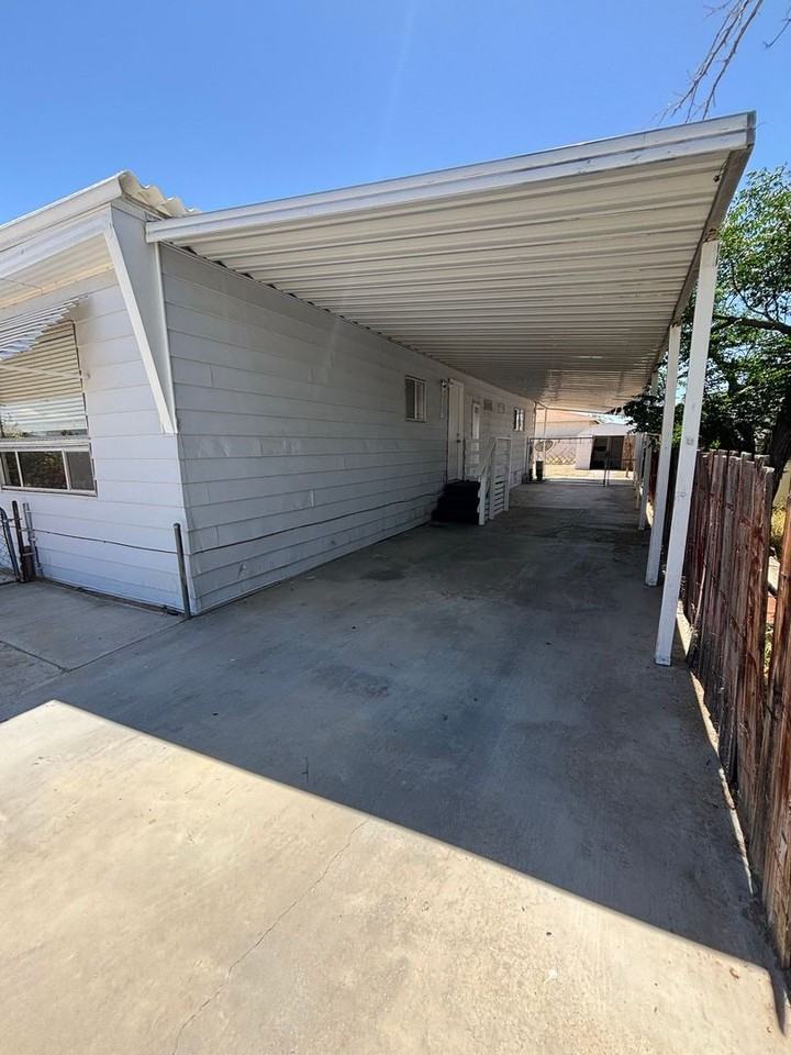 721 W Moyer St - Photo 3 of 27