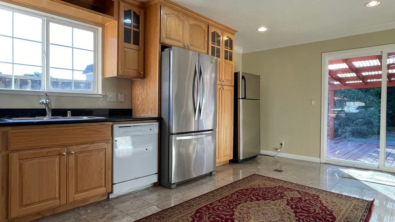 960 Branham Ln - Photo 7 of 31