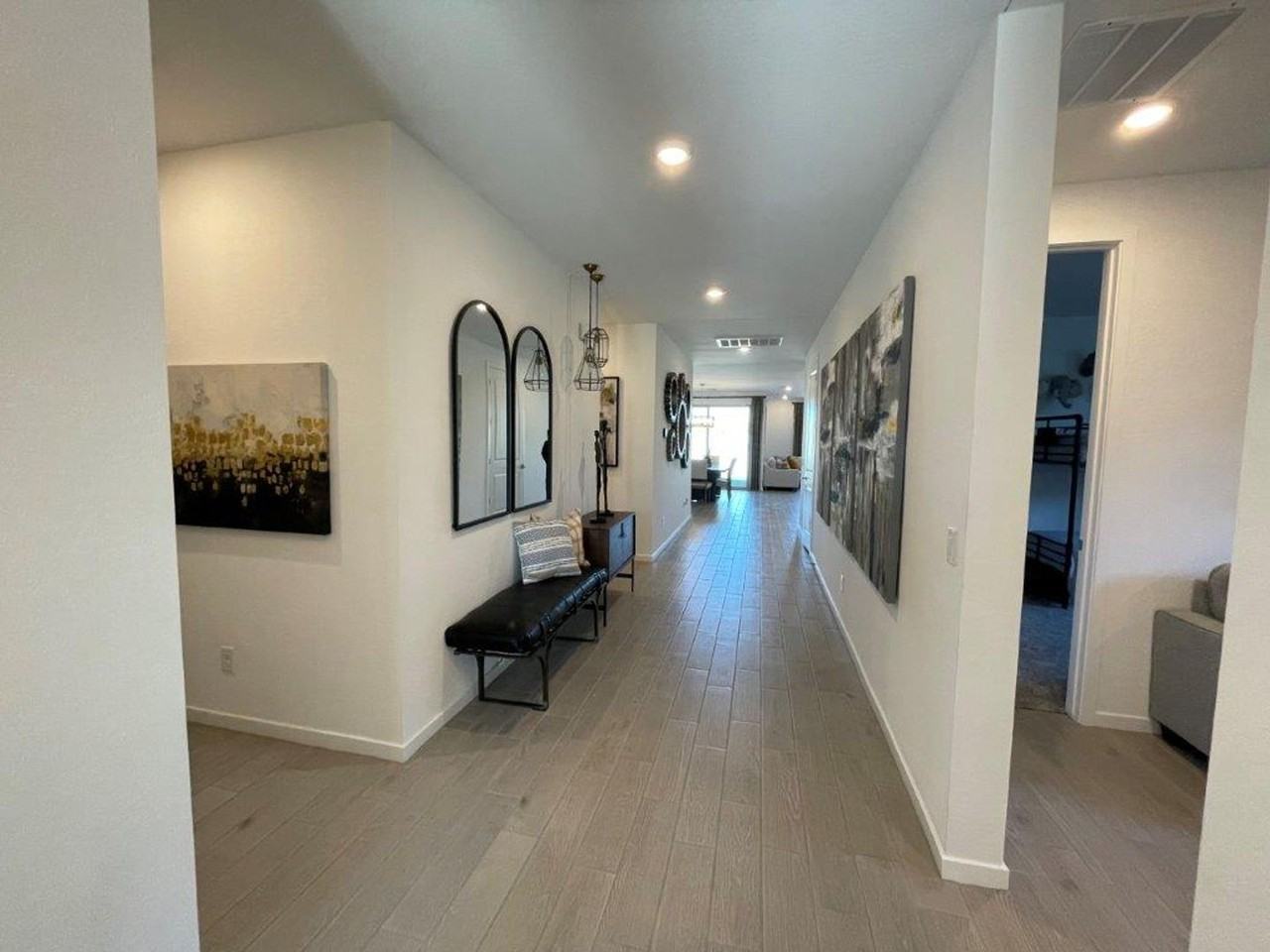 5632 W Walatowa St - Photo 2 of 22
