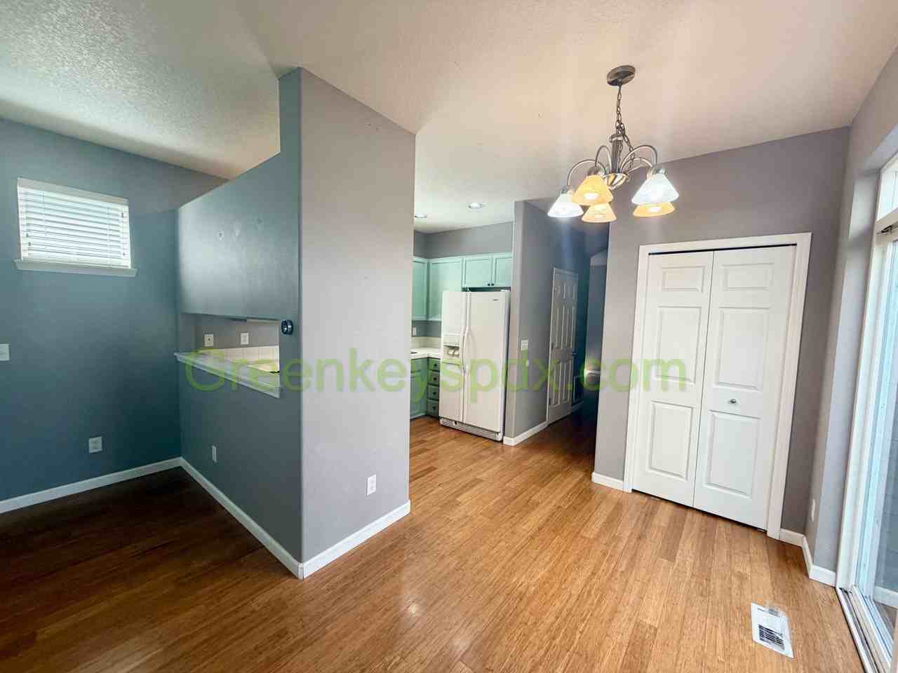 936 Se Elina Ave - Photo 3 of 30