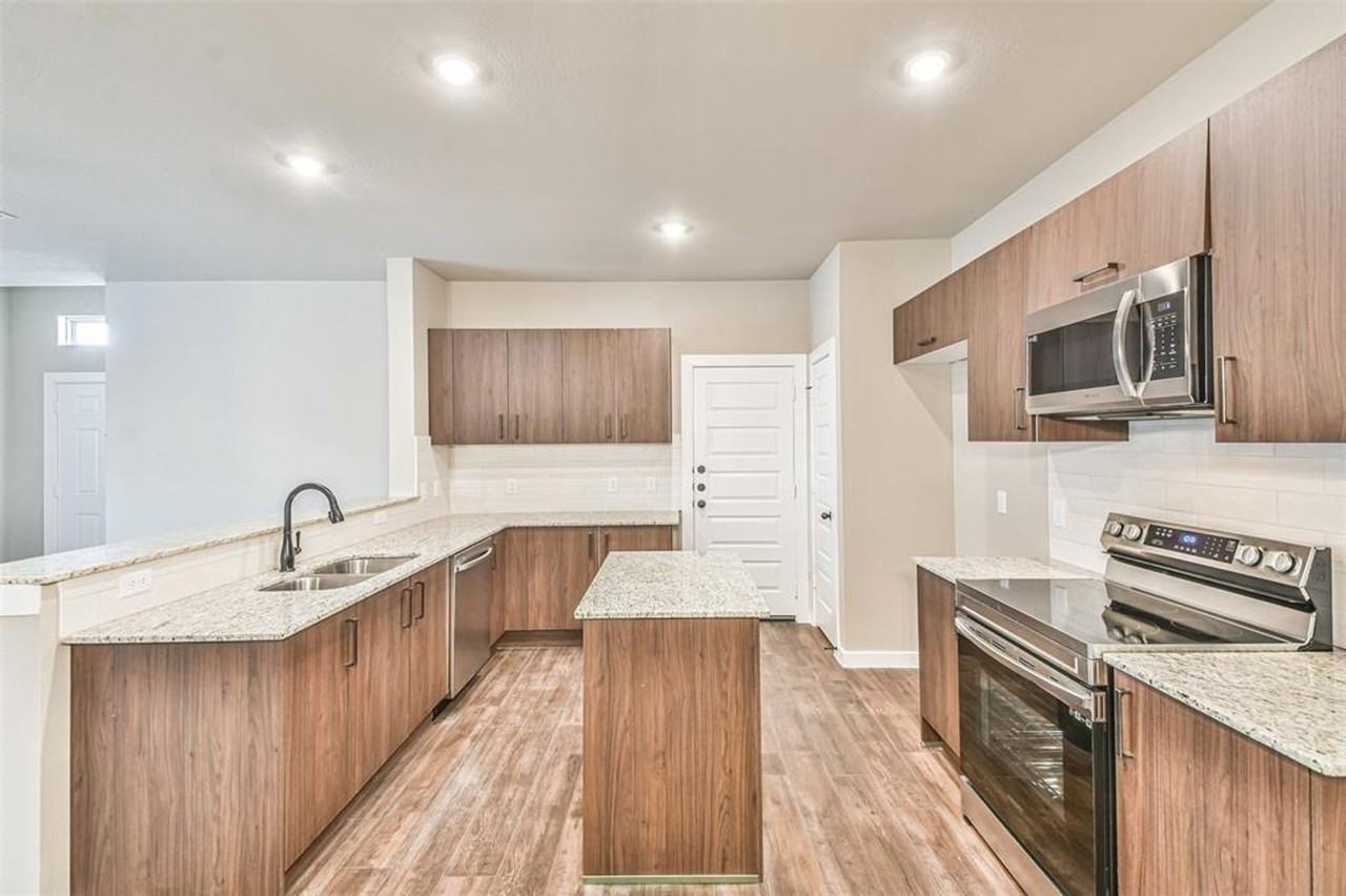 9896 Grosbeak Ln - Photo 2 of 20