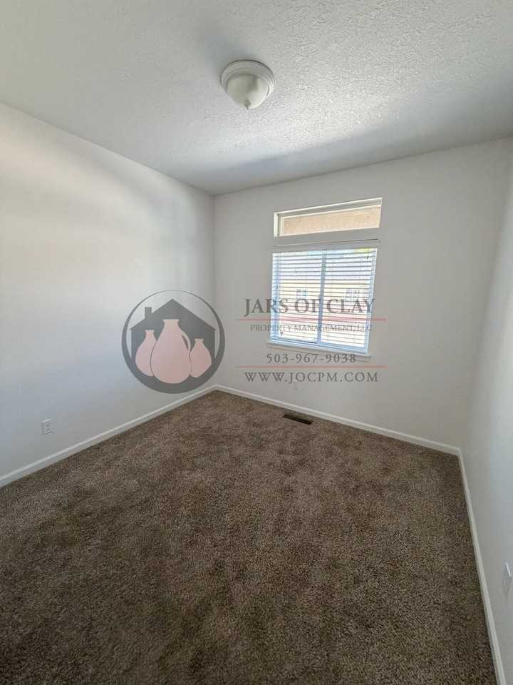 1243 6th St Nw - Photo 5 of 13