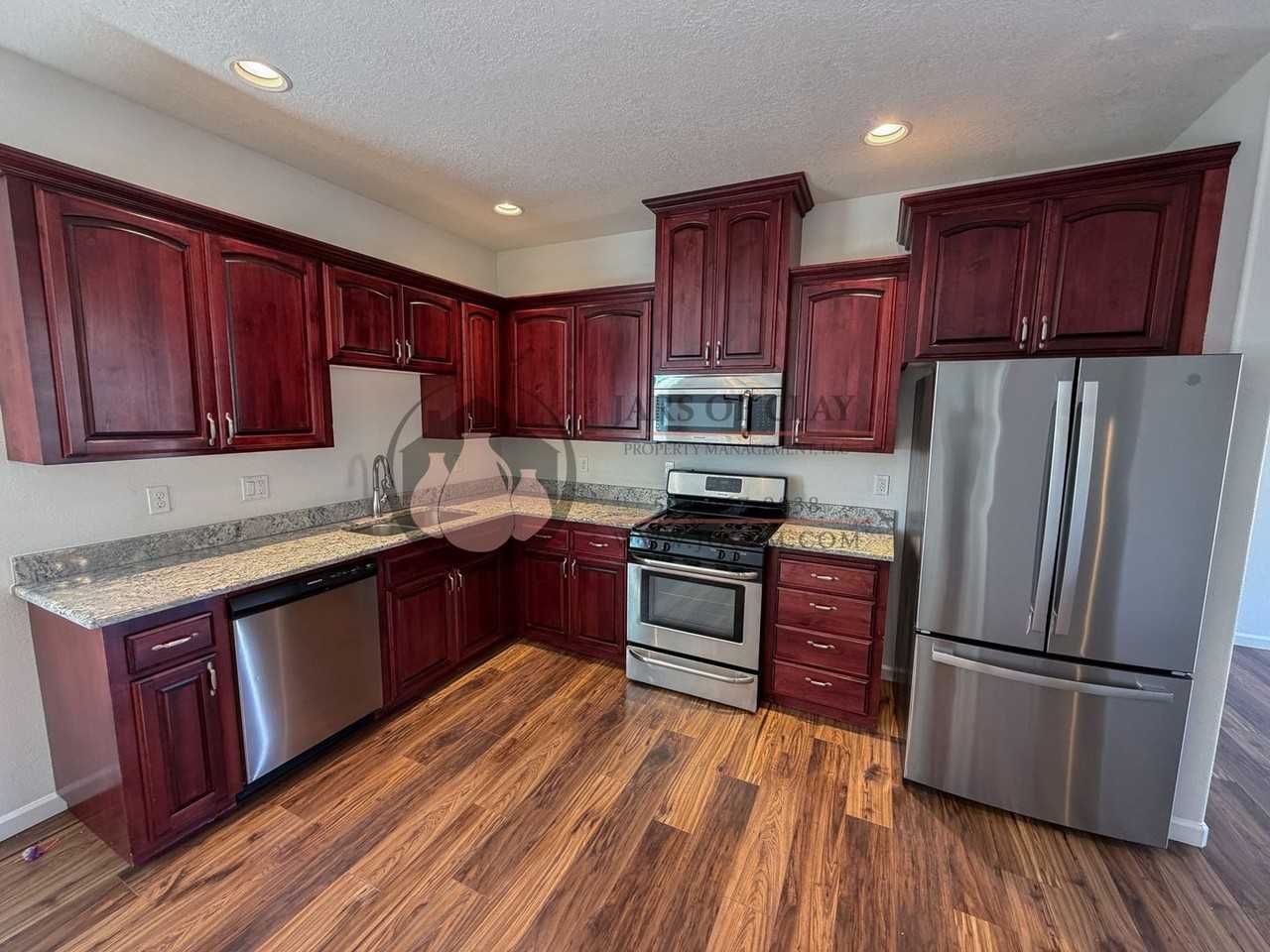 1243 6th St Nw - Photo 7 of 13