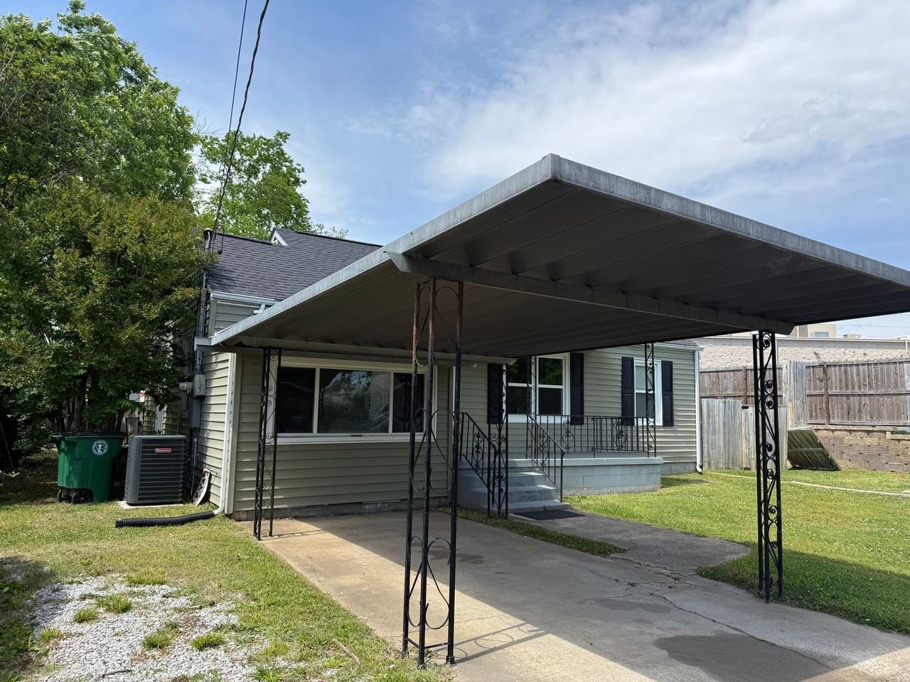 1505 Truman Ave - Photo 2 of 15