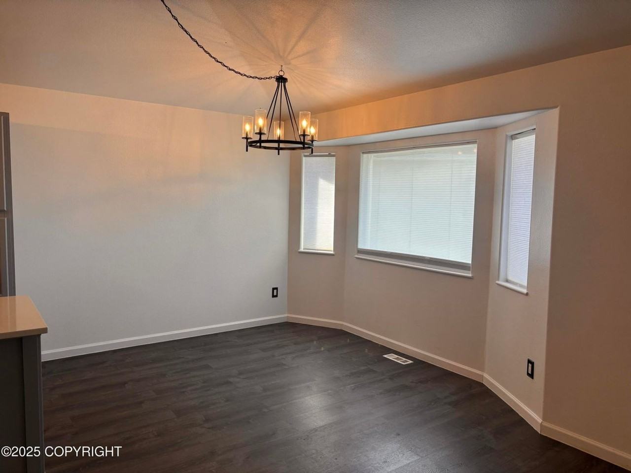 5971 Ridgelake Cir - Photo 3 of 15
