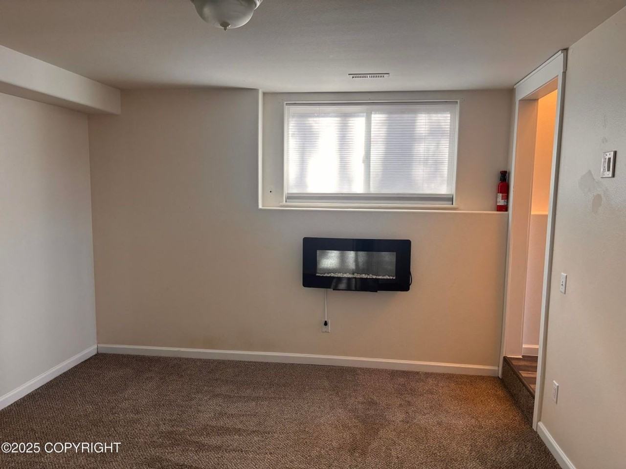 5971 Ridgelake Cir - Photo 4 of 15