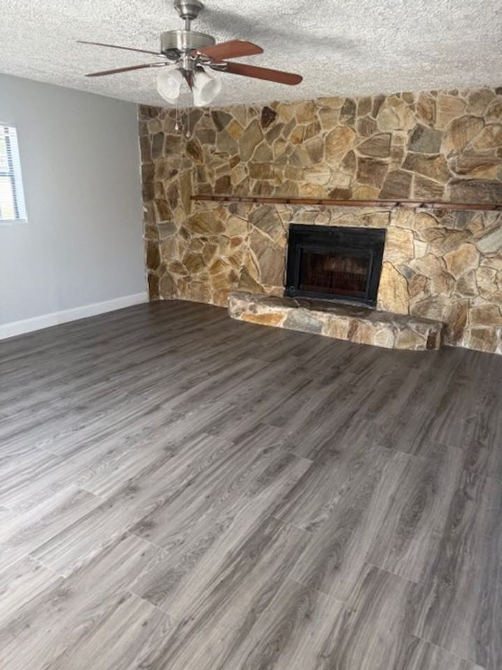 527 A Ln - Photo 5 of 15