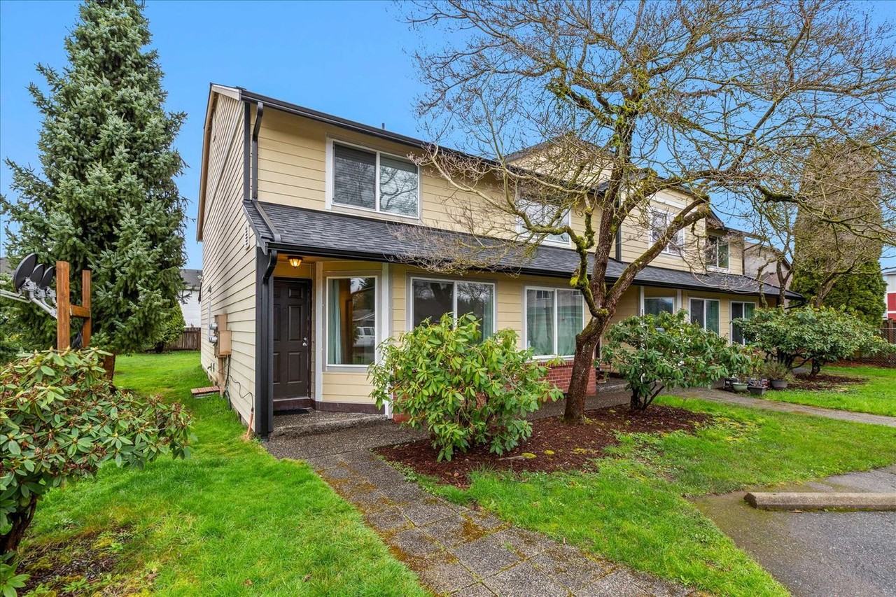 651 North St #A - Photo 6 of 32