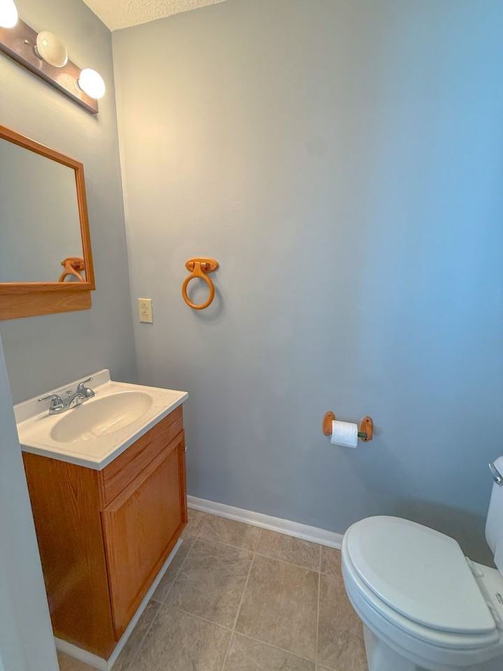 7718 Kelley Ct - Photo 3 of 13