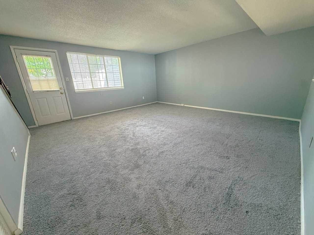 7718 Kelley Ct - Photo 5 of 13