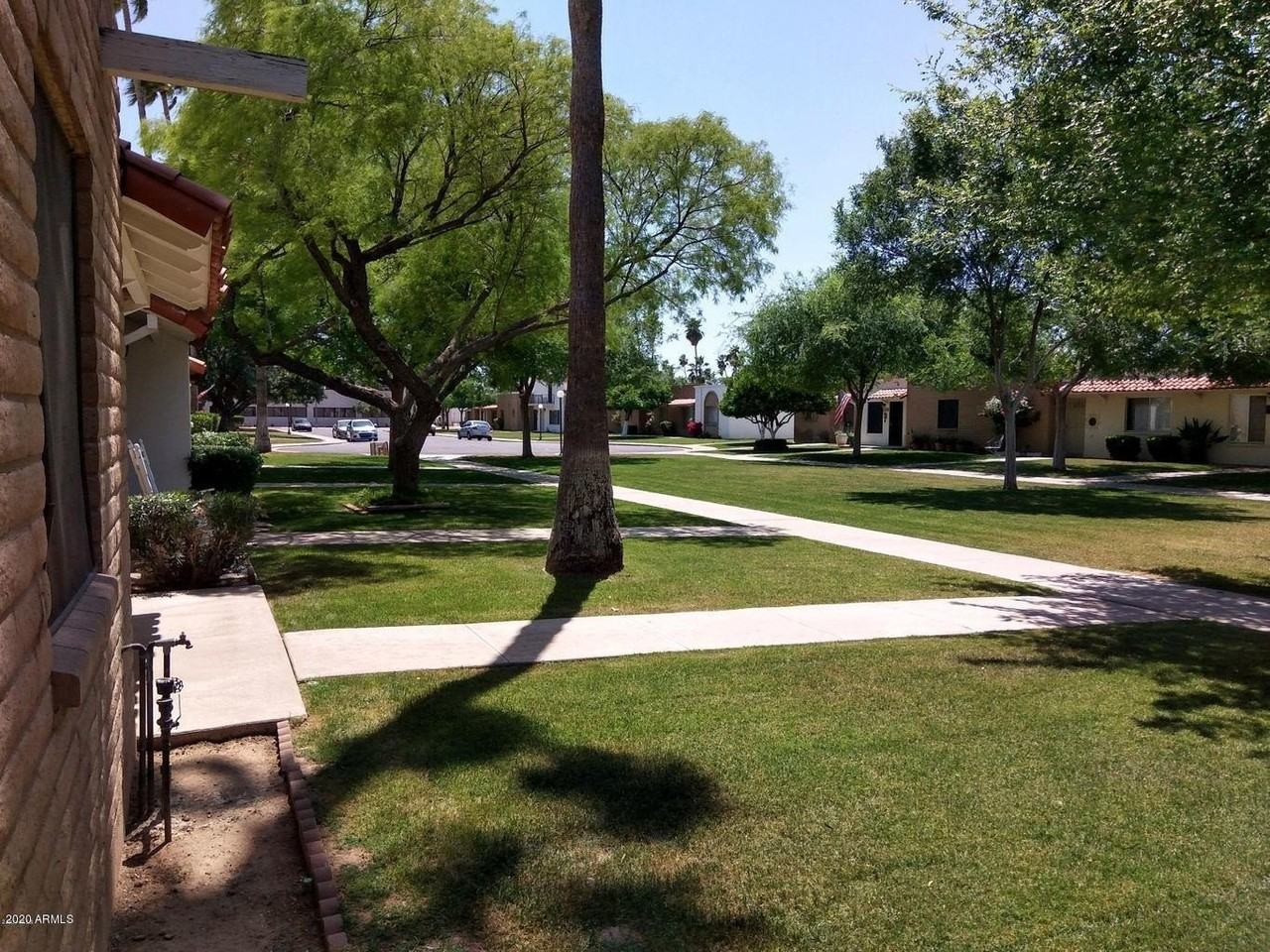 641 N Lesueur Cir - Photo 2 of 15