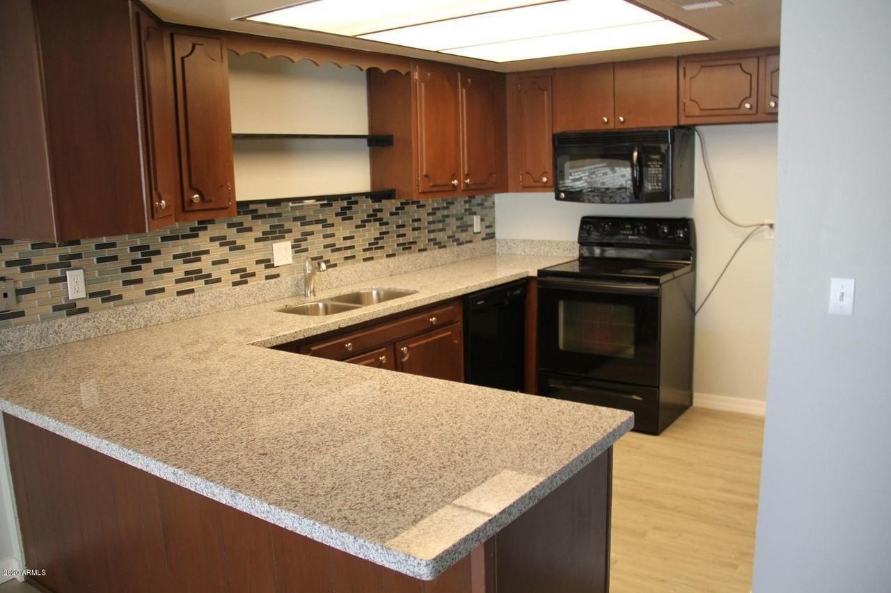 641 N Lesueur Cir - Photo 4 of 15