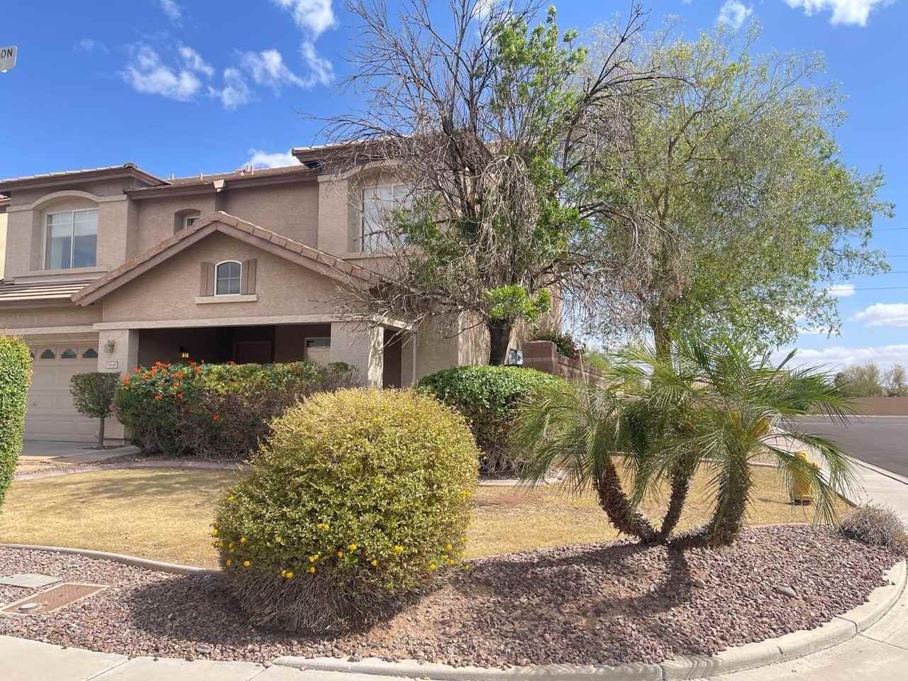 8345 W Pontiac Dr - Photo 2 of 34