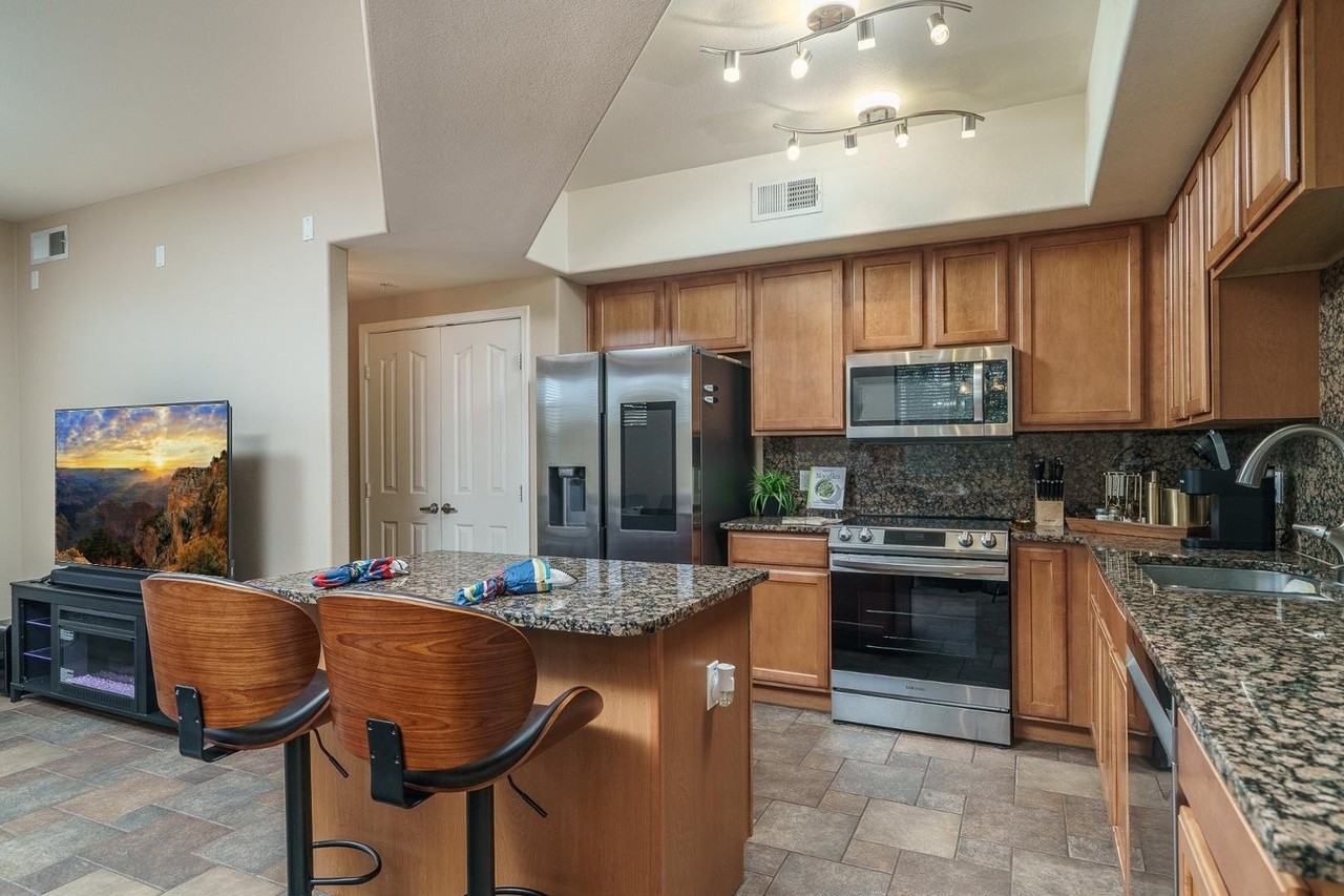 280 S Evergreen Rd #1320 - Photo 5 of 31