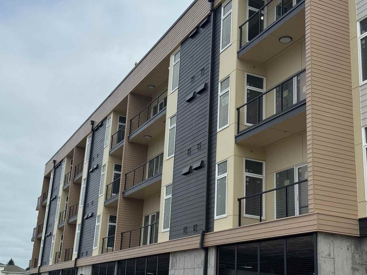429 Bay Street - Photo 2 of 41