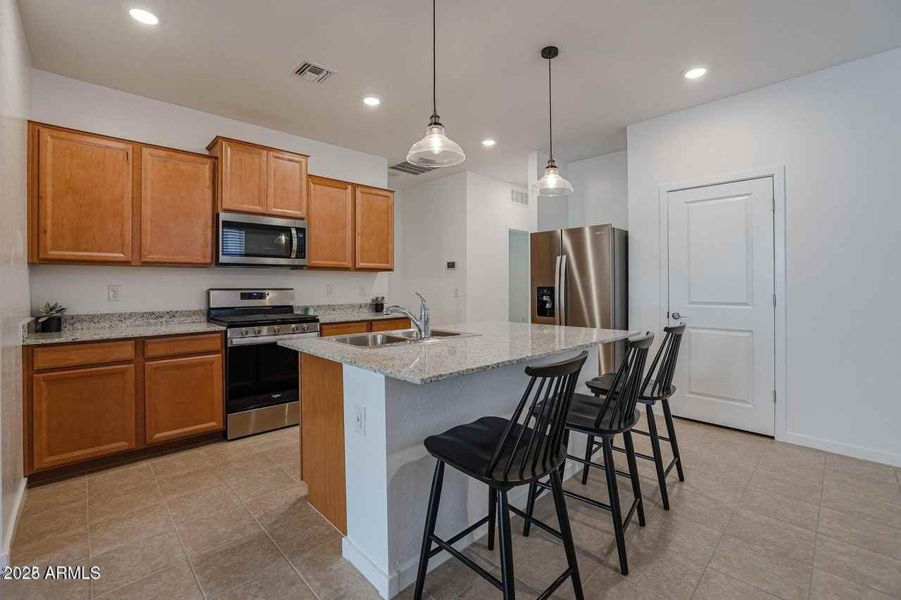 14220 W Willow Ave - Photo 6 of 36