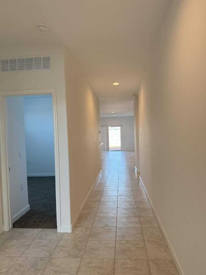 1840 W Spaulding Ave - Photo 7 of 50