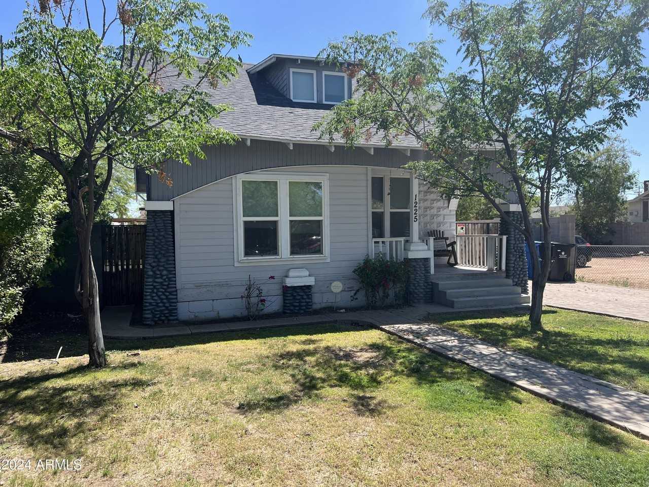 1225 E Mckinley St - Photo 3 of 39