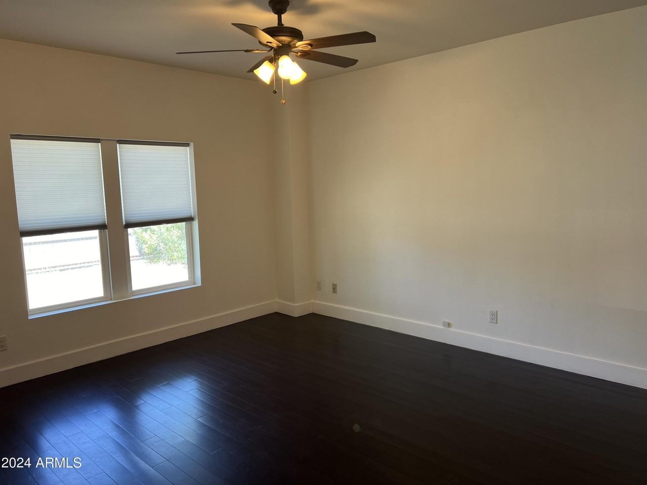 1225 E Mckinley St - Photo 6 of 39