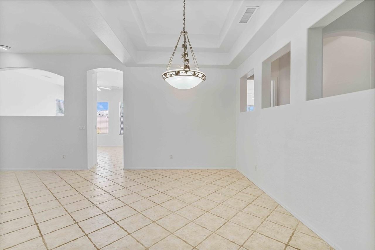 14415 N Century Dr - Photo 7 of 31