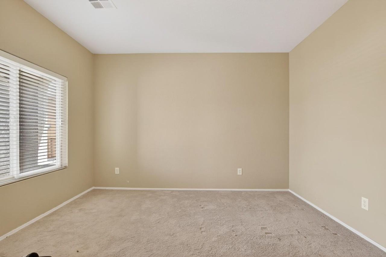 1979 N Vista Ln - Photo 7 of 36