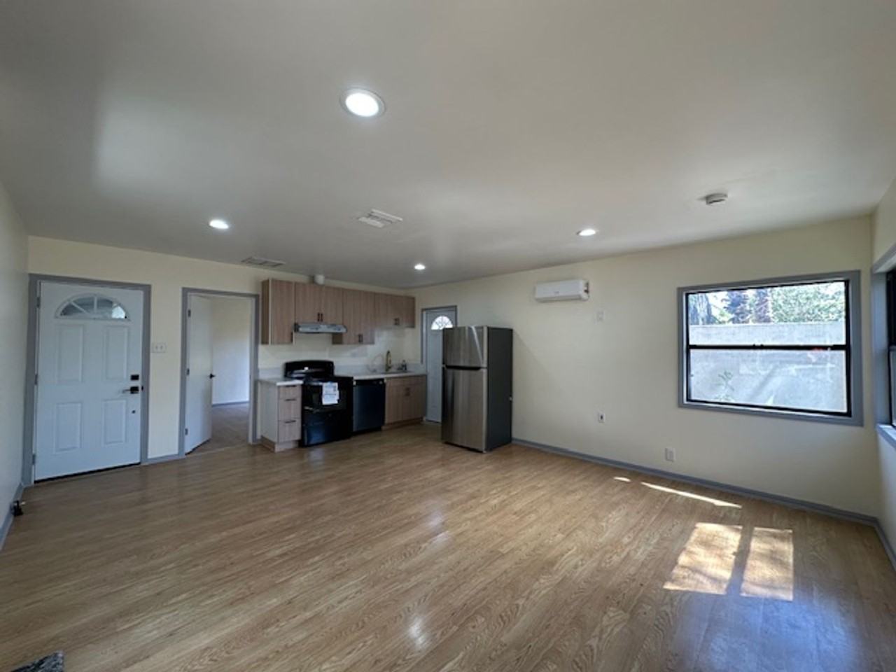 7225 1/2 Forbes Ave - Photo 5 of 11