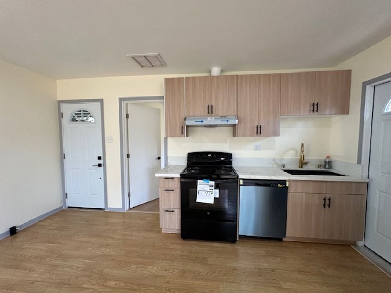 7225 1/2 Forbes Ave - Photo 7 of 11